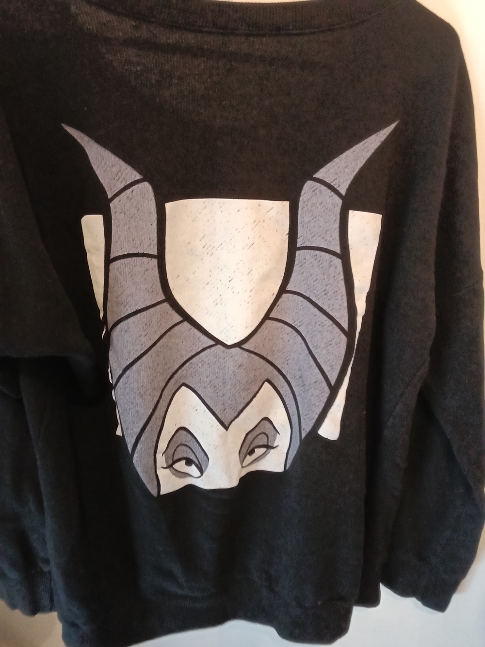 Black Graphic WoMen’s Sweater with Horned Icon Print